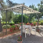 Mezzo Poggio Apartment