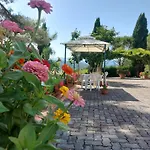 Mezzo Poggio Apartment